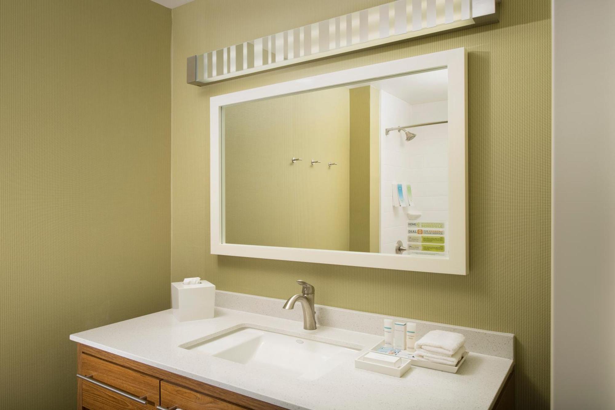 Home2 Suites By Hilton Denver International Airport מראה חיצוני תמונה